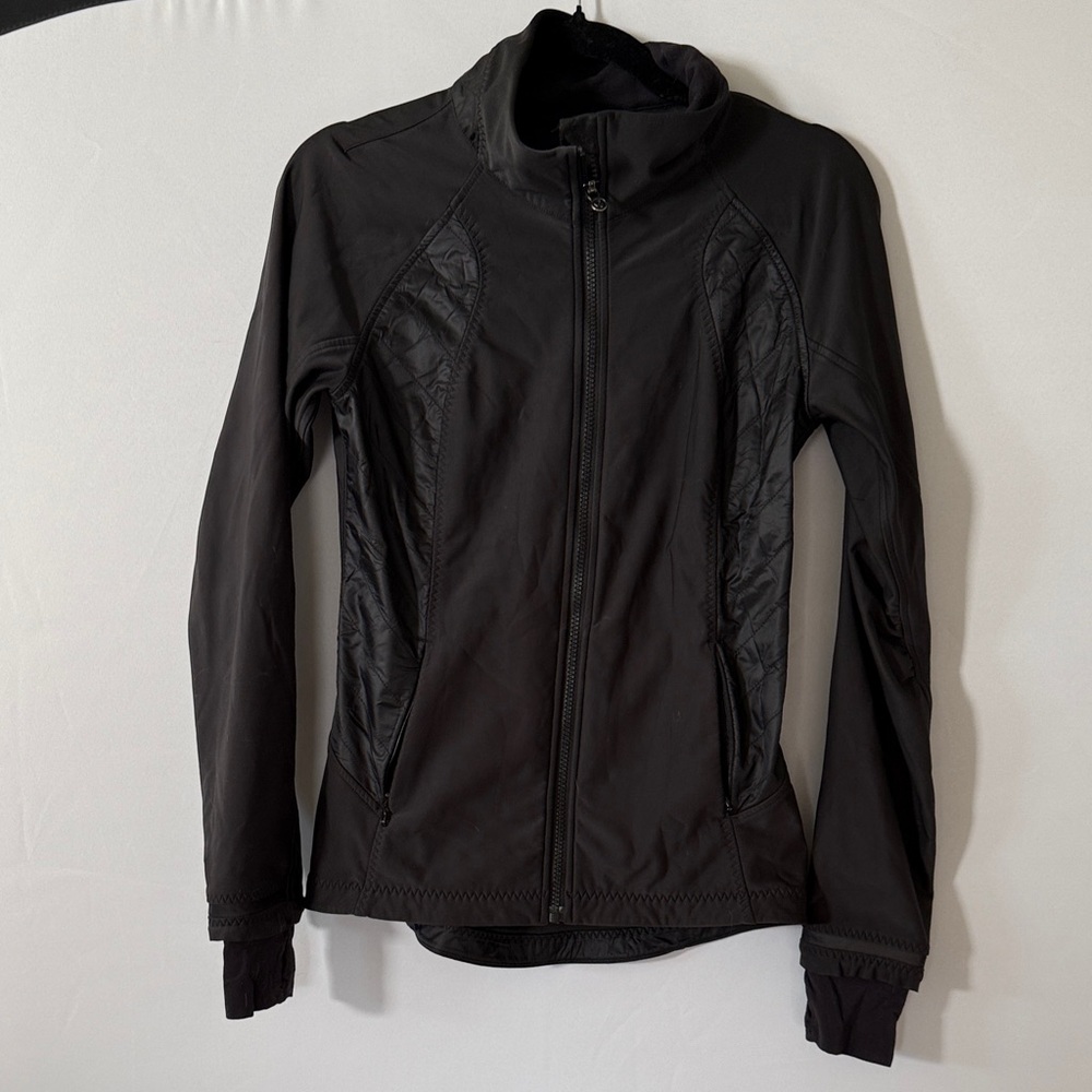 Lululemon Women's Black athletic running Jacket